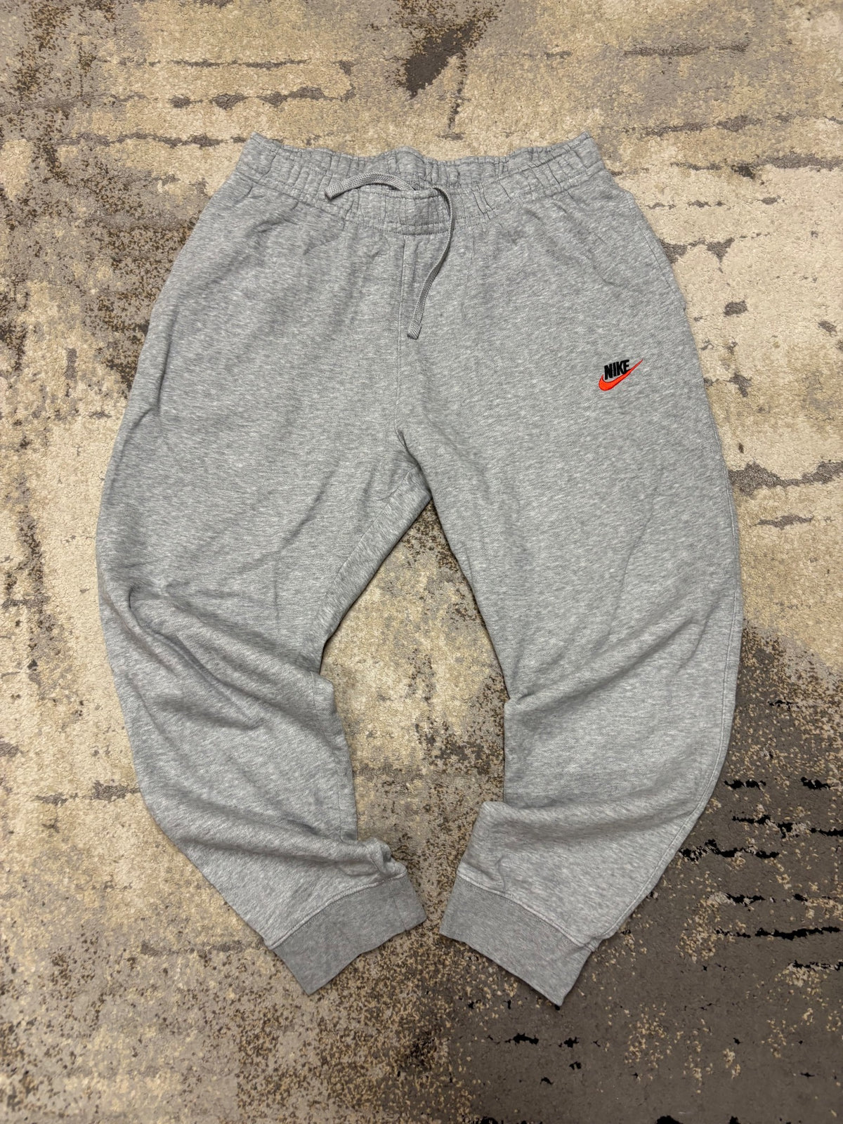 Dresy Nike, męskie w bardzo dobrym stanie rozmiar XL, detal