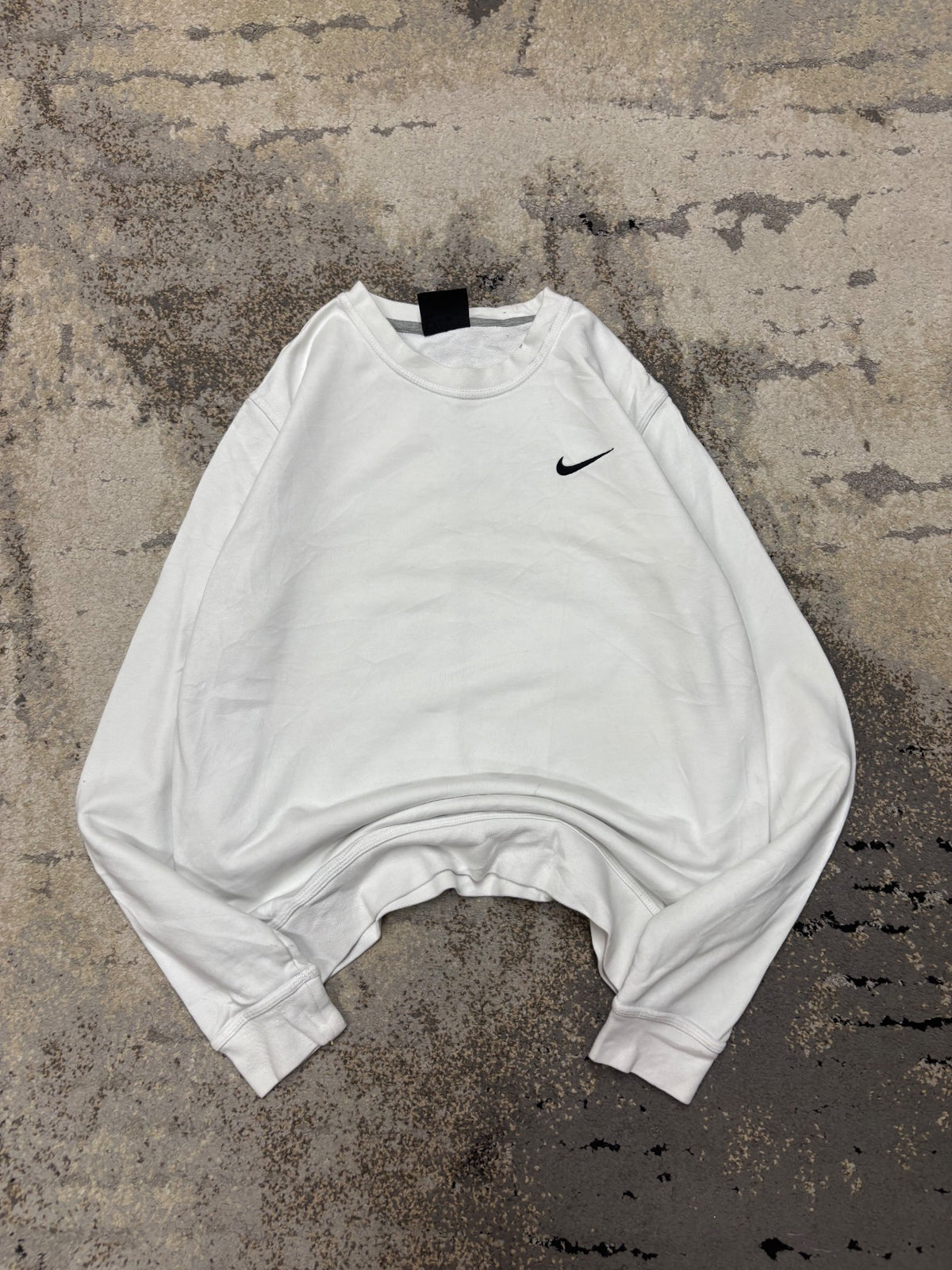 Bluza Nike crewneck, damskie w bardzo dobrym stanie rozmiar M, widok z przodu