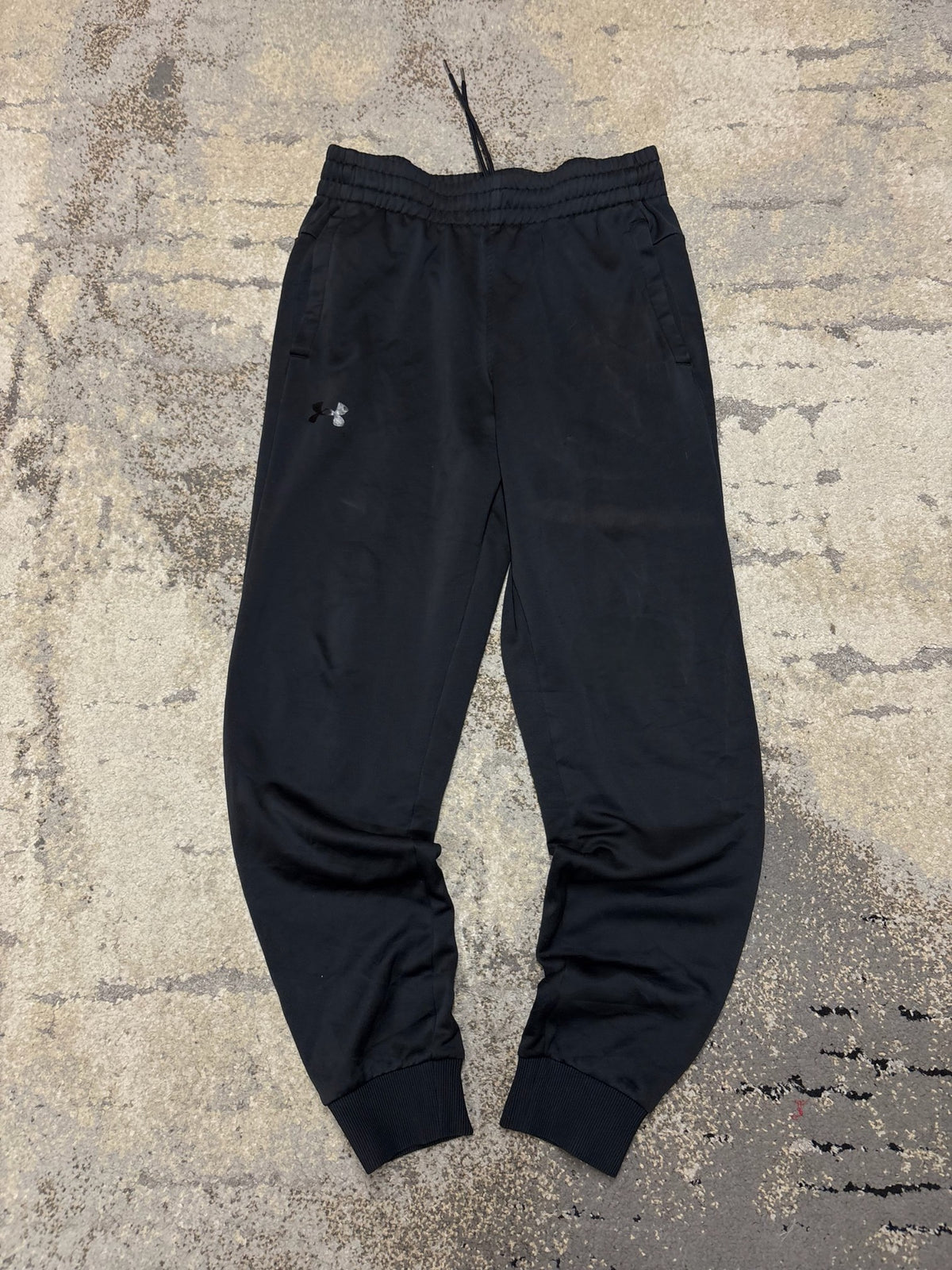 Dresy Under Armour, męskie w bardzo dobrym stanie rozmiar M, widok z przodu