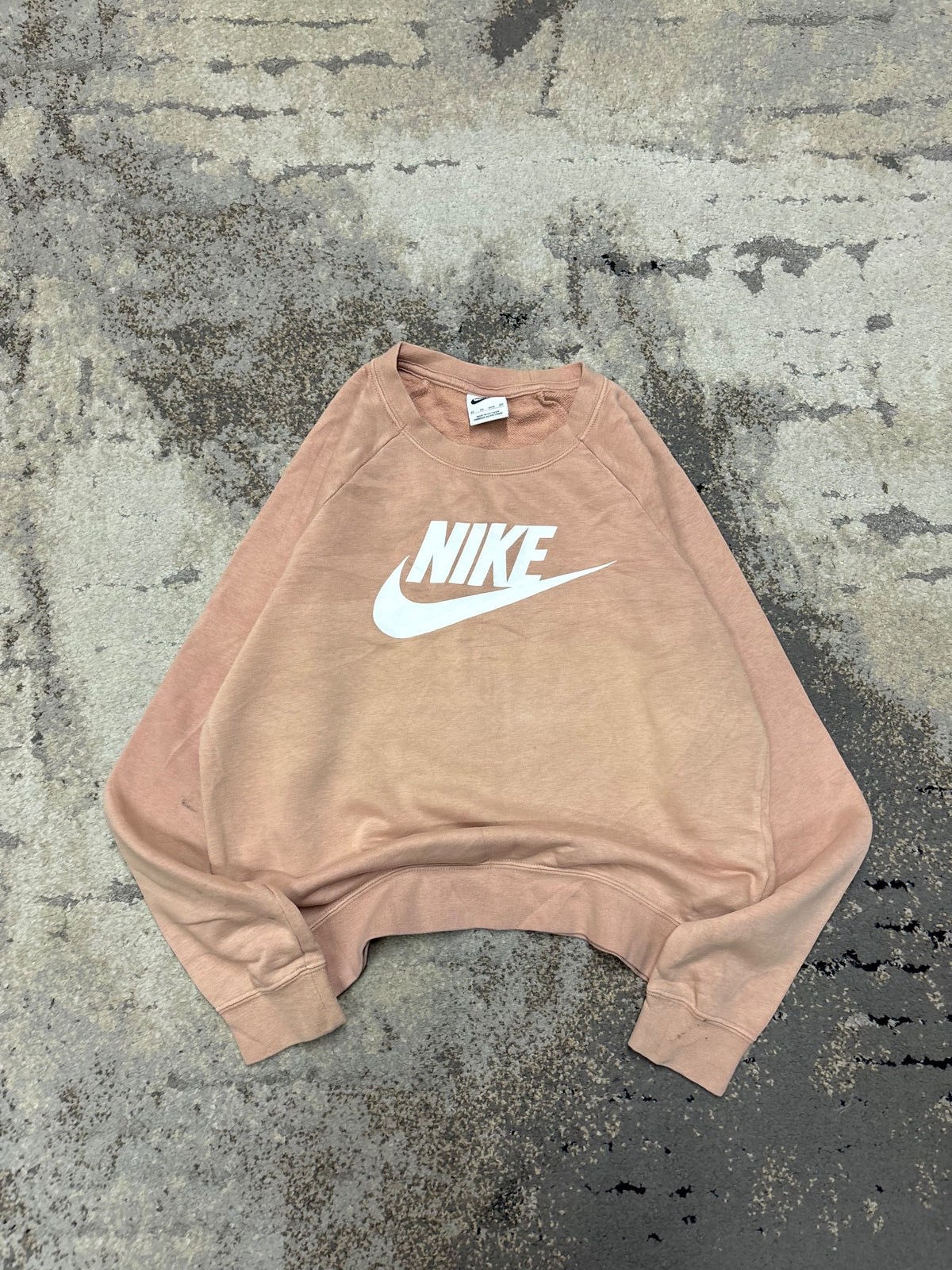 Bluza Nike crewneck, damskie w dobrym stanie rozmiar XS, widok z przodu