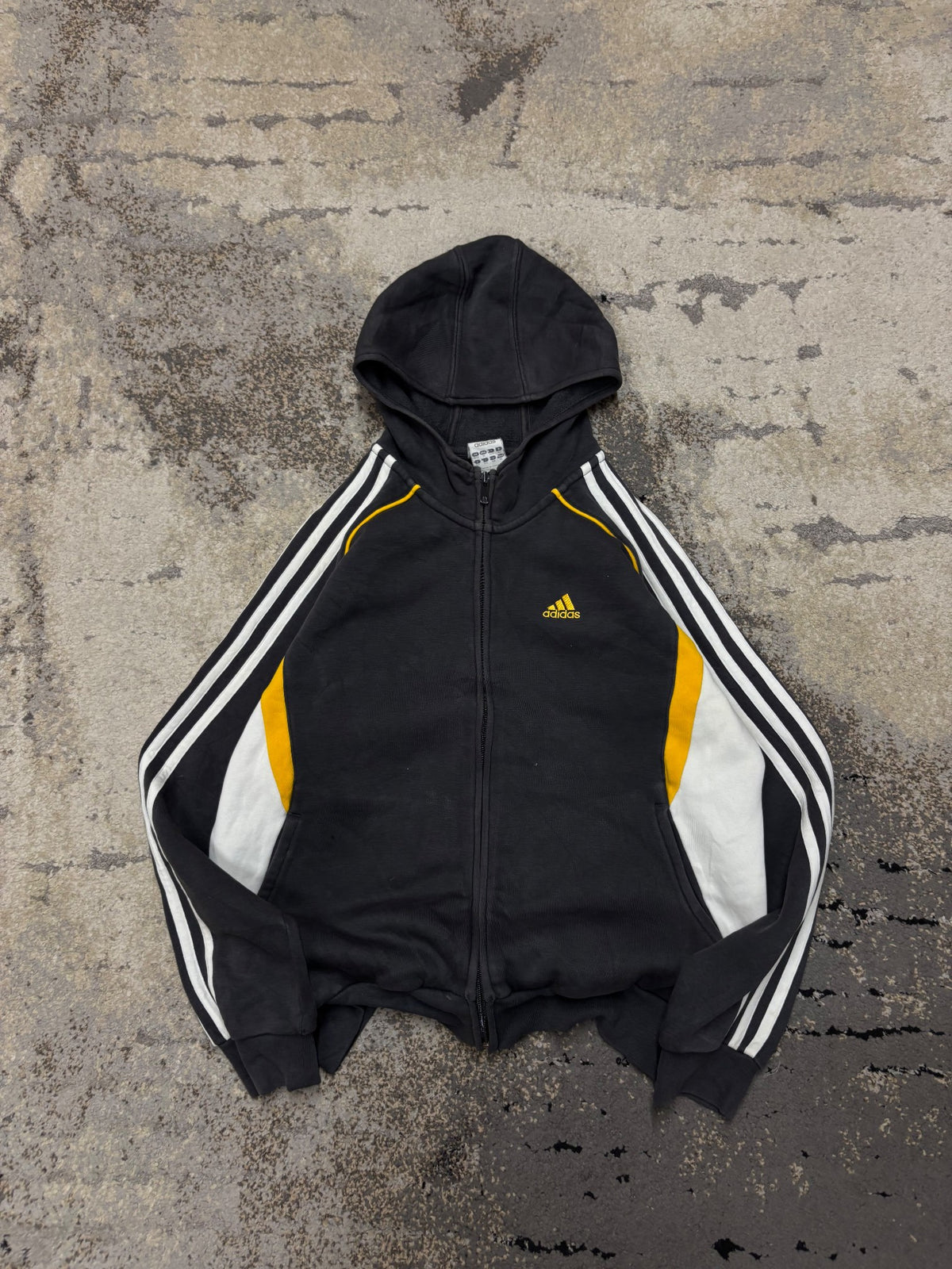 Bluza Adidas zipp, dziecięce w bardzo dobrym stanie rozmiar 152 cm / 12 lat, widok z przodu