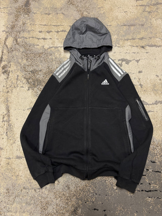 Bluza Adidas zipp, męskie w bardzo dobrym stanie rozmiar S, widok z przodu