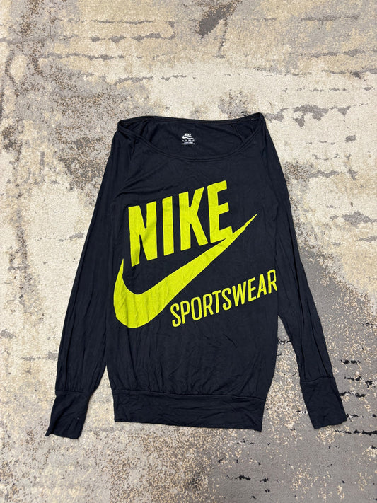 Bluzka Nike, damskie w bardzo dobrym stanie rozmiar XS, detal
