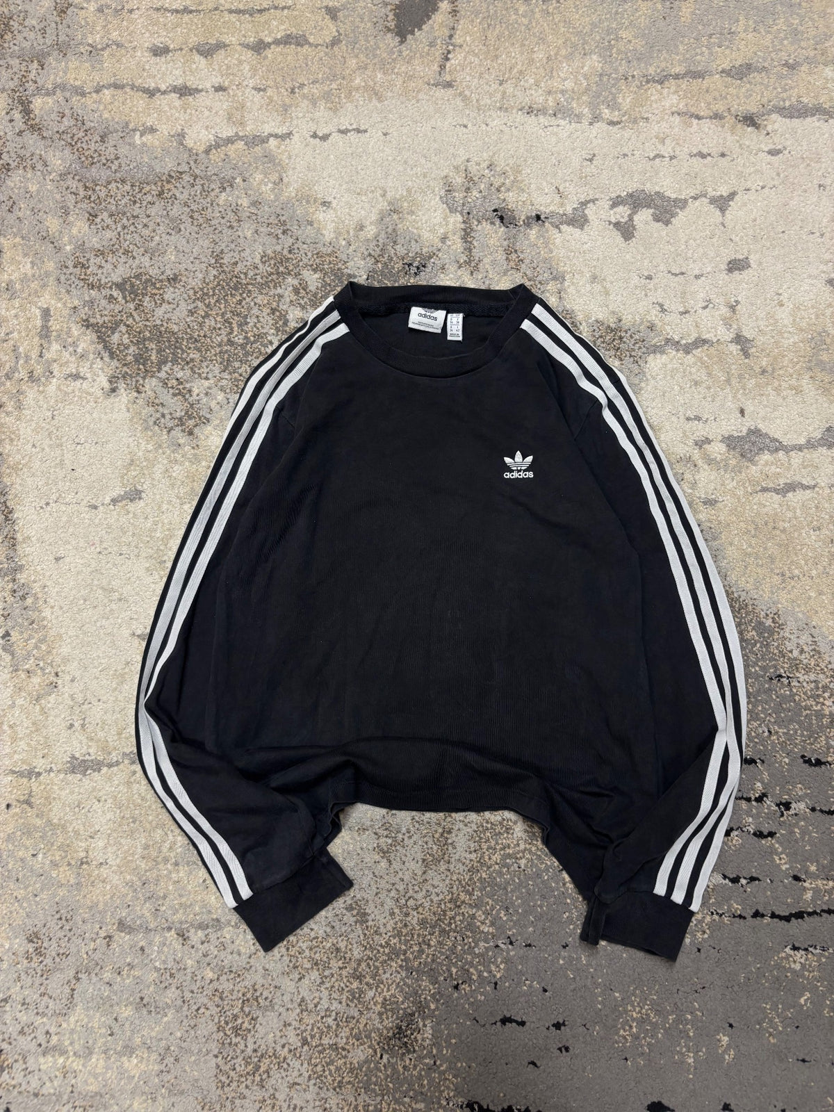 Bluzka Adidas, damskie w bardzo dobrym stanie rozmiar S, detal