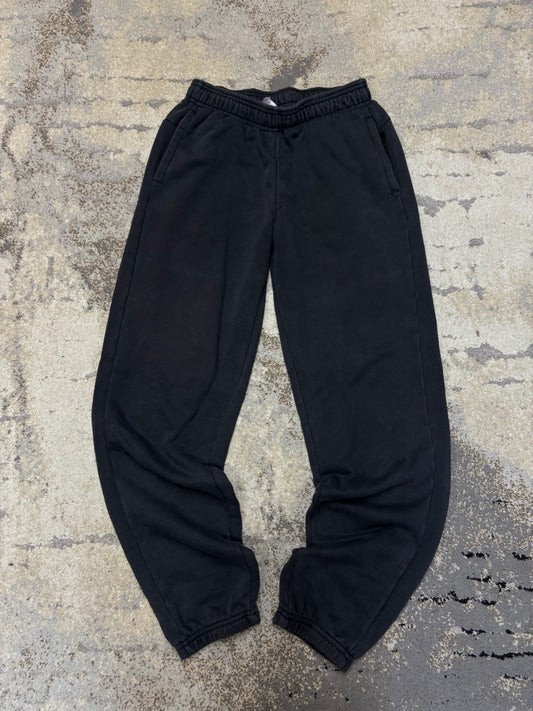 Dresy Adidas, dziecięce w bardzo dobrym stanie rozmiar 164 cm / 14 lat, detal