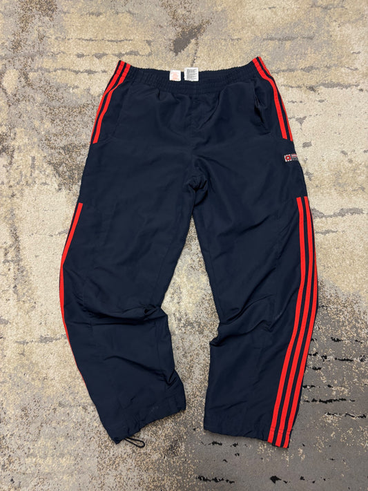 Dresy Adidas, dziecięce w bardzo dobrym stanie rozmiar 164 cm / 14 lat, widok z przodu
