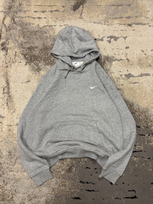 Bluza Nike hoodie, damskie w bardzo dobrym stanie rozmiar L, detal