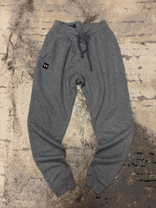 Dresy Under Armour, damskie w bardzo dobrym stanie rozmiar L, widok z przodu