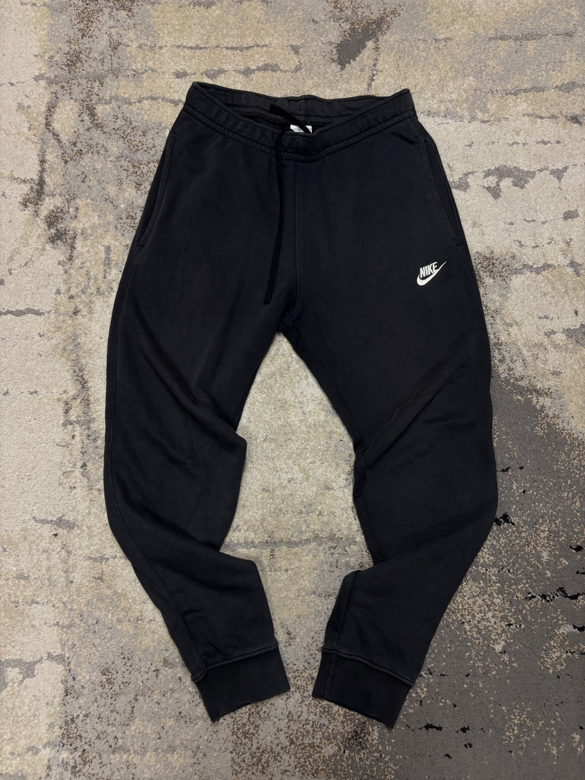 Dresy Nike, męskie w bardzo dobrym stanie rozmiar S, widok z przodu