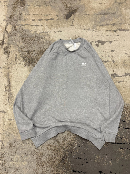 Bluza Adidas crewneck, męskie w bardzo dobrym stanie rozmiar L, widok z przodu