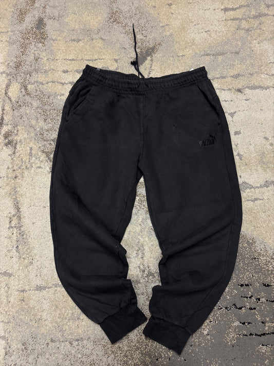 Dresy Puma, damskie w bardzo dobrym stanie rozmiar XL, widok z przodu