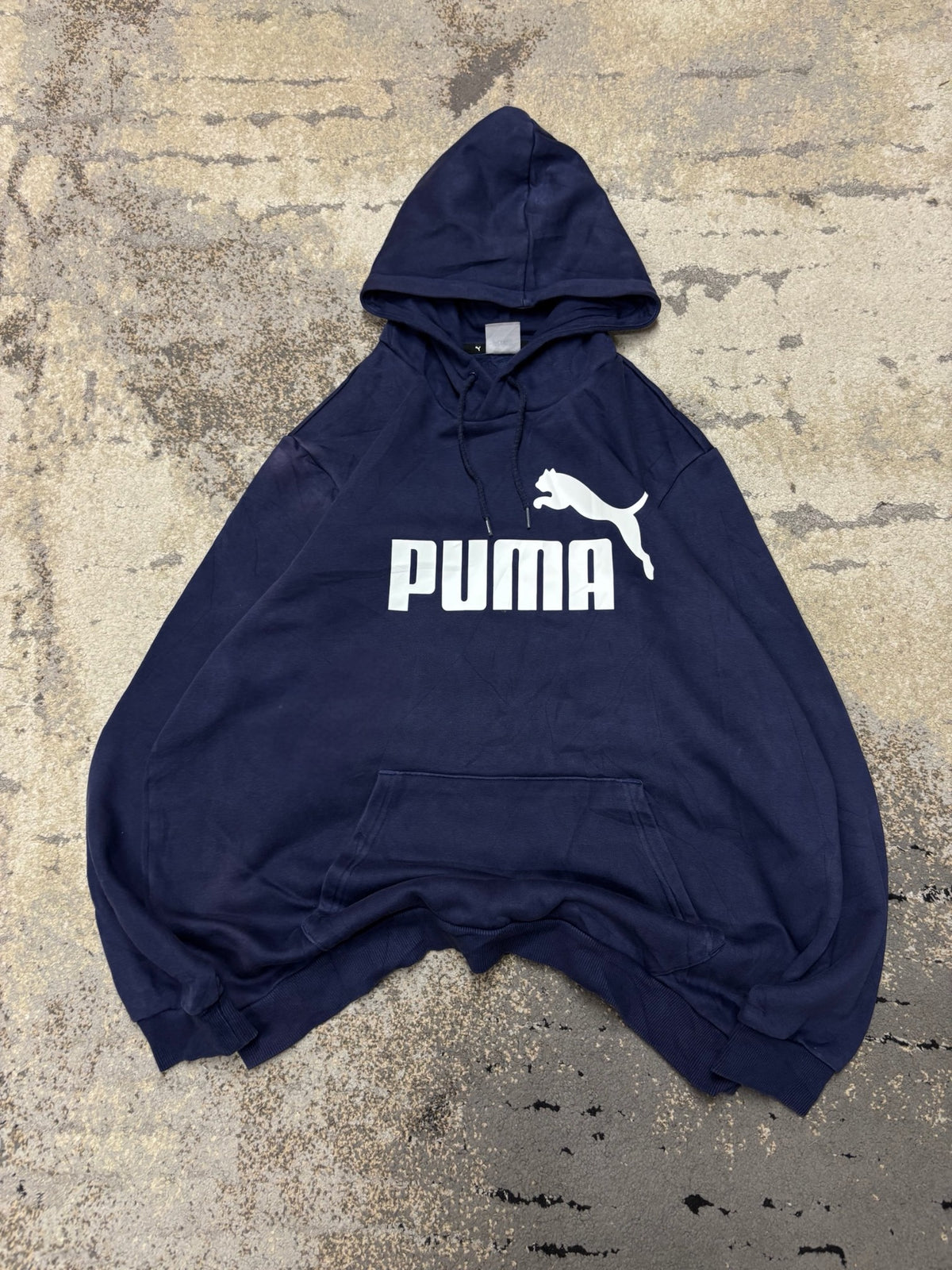 Bluza Puma hoodie, męskie w bardzo dobrym stanie rozmiar XL, widok z przodu