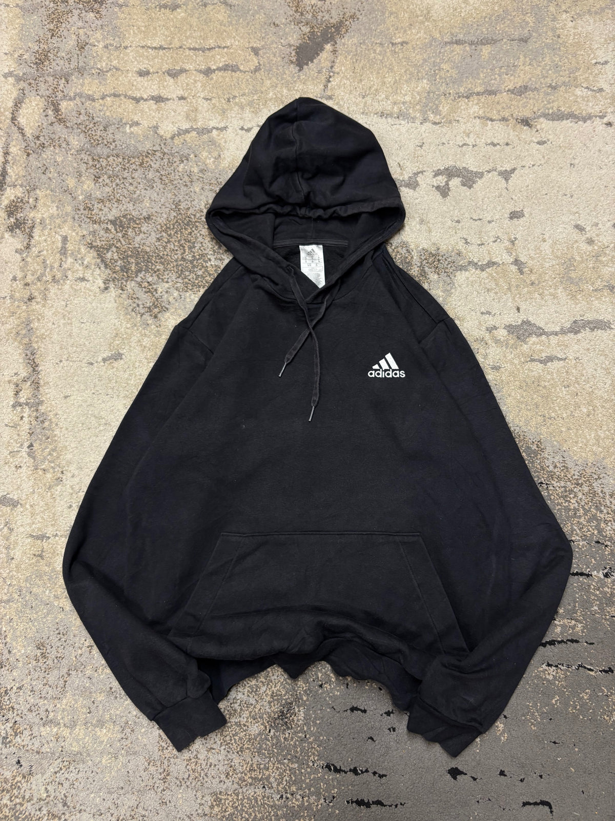 Bluza Adidas hoodie, damskie w bardzo dobrym stanie rozmiar L, widok z przodu