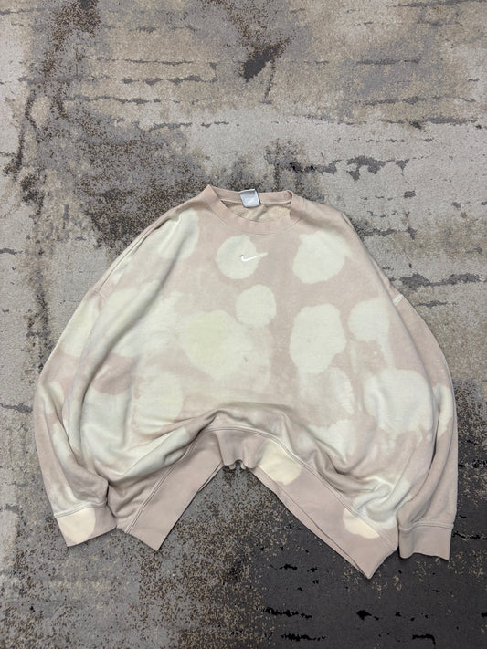 Bluza Nike crewneck, damskie w bardzo dobrym stanie rozmiar M, detal
