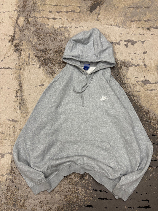 Bluza Nike hoodie, męskie w bardzo dobrym stanie rozmiar XL, widok z przodu