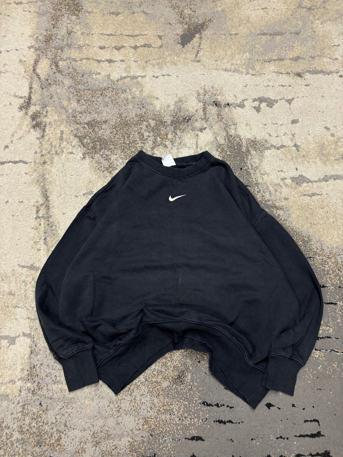 Bluza Nike crewneck, damskie w bardzo dobrym stanie rozmiar L, widok z przodu