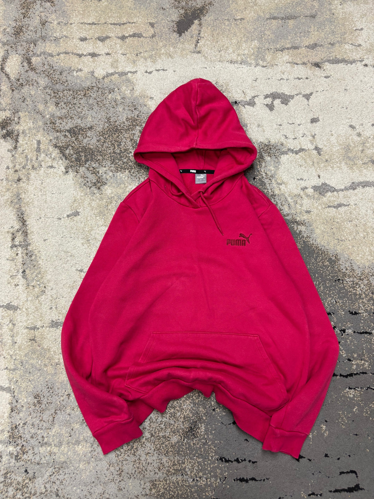 Bluza Puma hoodie, damskie w bardzo dobrym stanie rozmiar L, widok z przodu