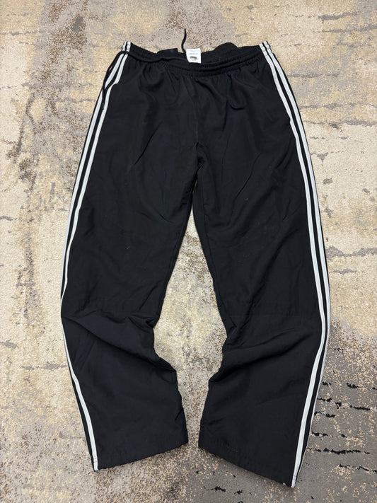 Dresy Adidas, męskie w bardzo dobrym stanie rozmiar XL, widok z przodu
