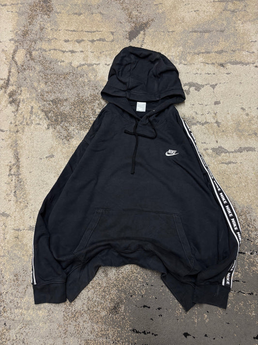 Bluza Nike hoodie, męskie w bardzo dobrym stanie rozmiar XL, widok z przodu