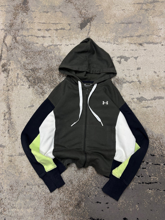 Bluza Under Armour zipp, damskie w bardzo dobrym stanie rozmiar M, widok z przodu