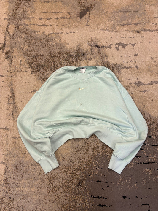 Bluza Nike crewneck, damskie w dobrym stanie rozmiar XS, widok z przodu
