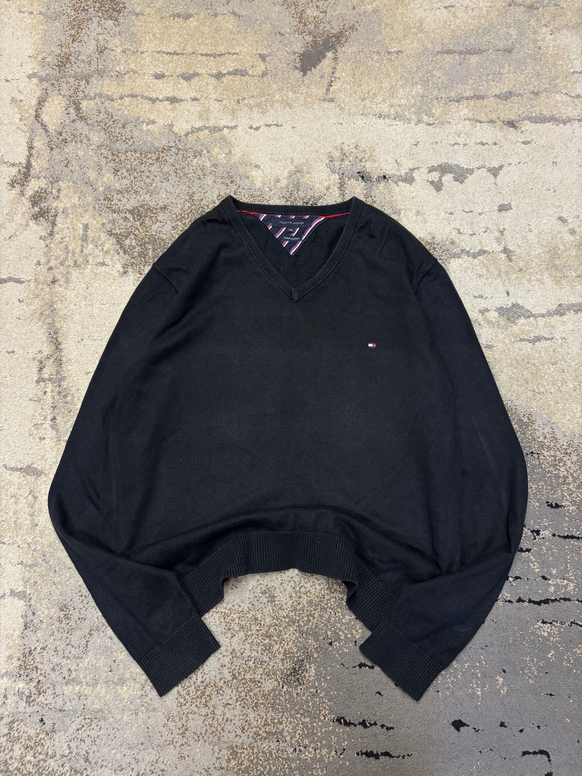 Sweterek Tommy Hilfiger, męskie w bardzo dobrym stanie rozmiar XXL, detal