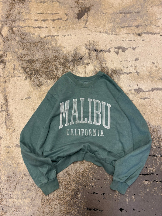 Bluza Hollister crewneck, damskie w bardzo dobrym stanie rozmiar XS, widok z przodu