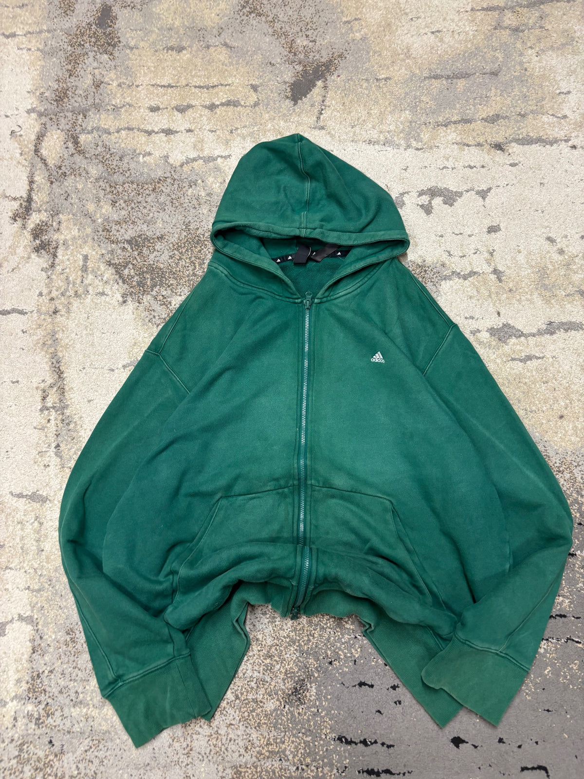 Bluza zipp Adidas, męskie w bardzo dobrym stanie rozmiar XXL, widok z przodu