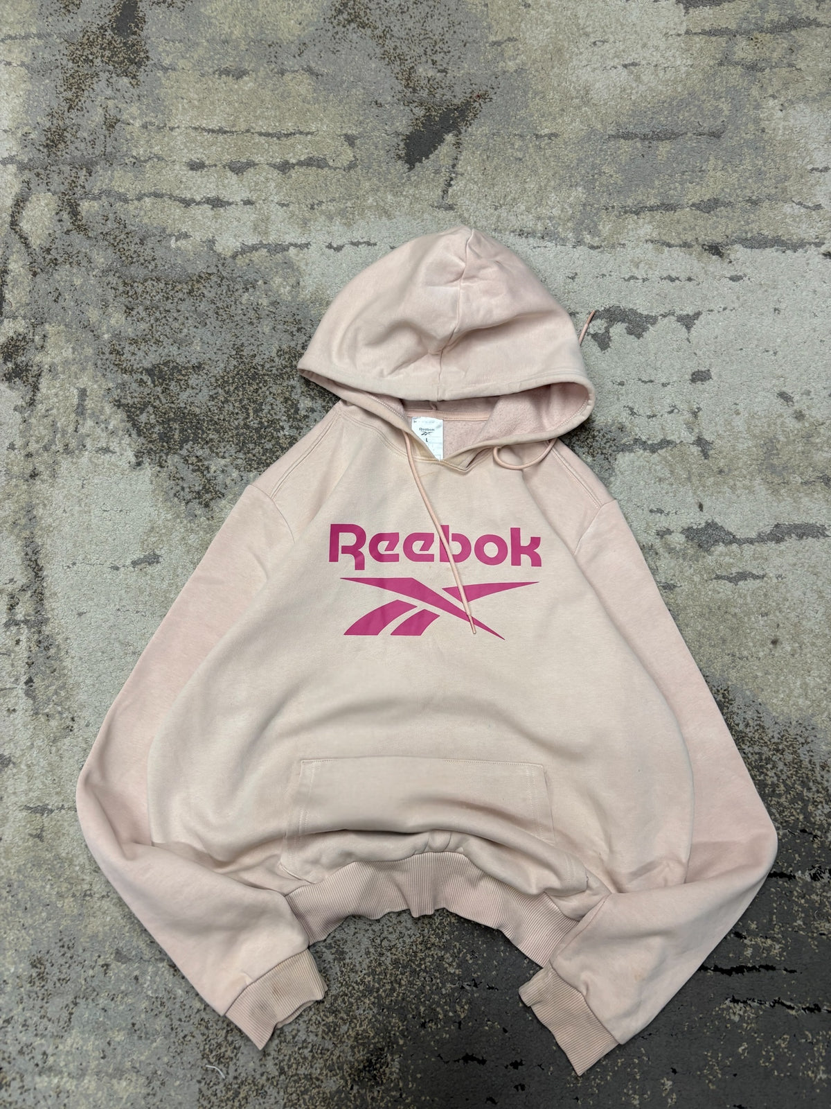 Bluza hoodie Reebok, damskie w bardzo dobrym stanie rozmiar L, widok z przodu
