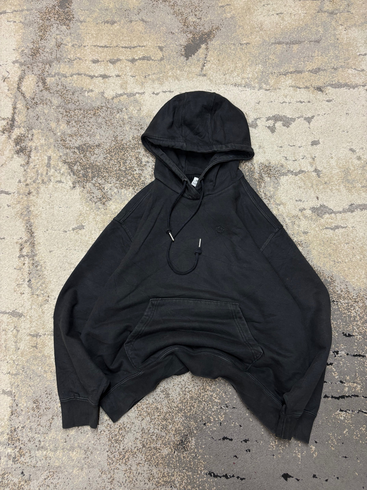 Nike Bluza Adidas hoodie, damskie w bardzo dobrym stanie rozmiar L, widok z przodu