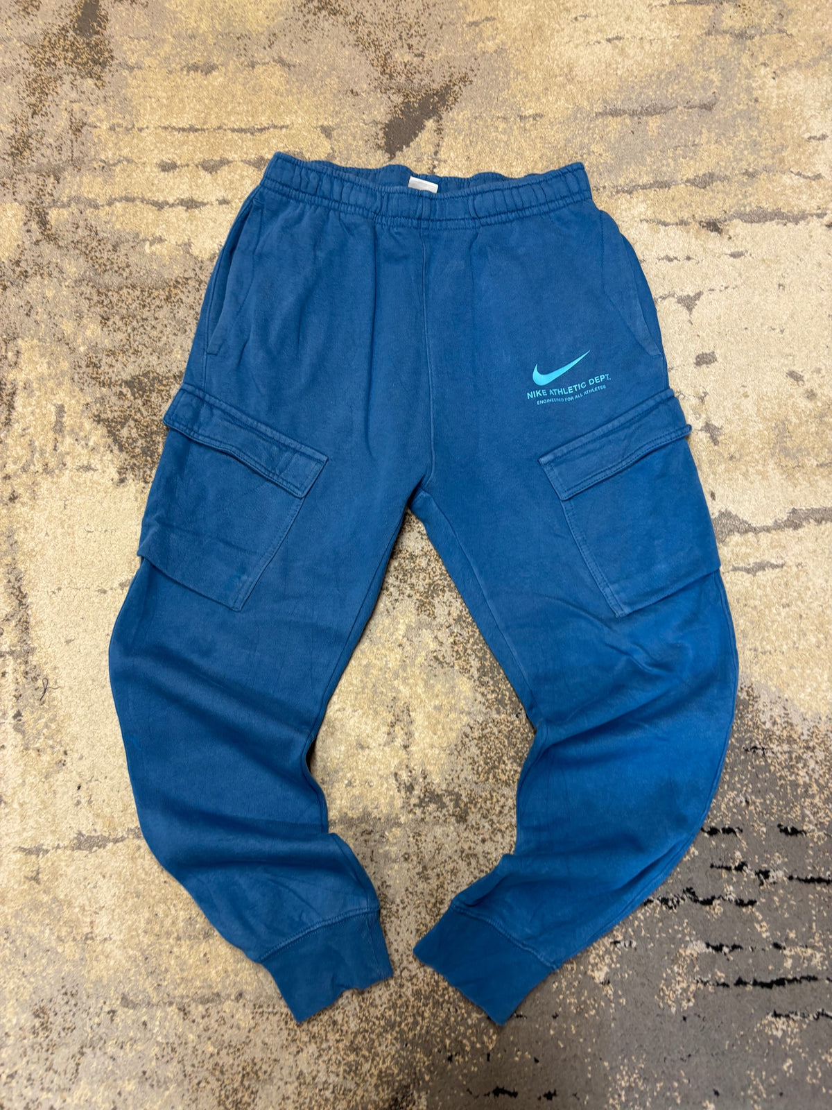 Dresy Nike, damskie w bardzo dobrym stanie rozmiar S, widok z przodu