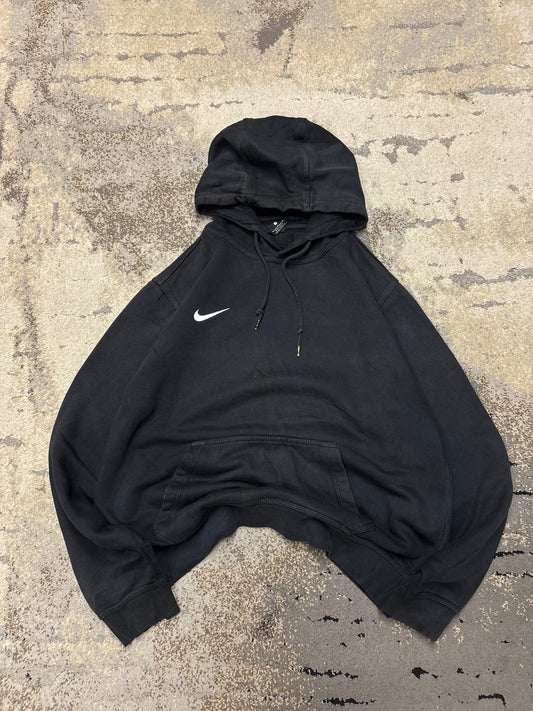 Bluza Nike hoodie, męskie w bardzo dobrym stanie rozmiar L, widok z przodu