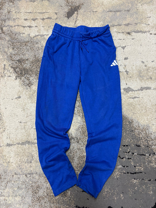 Dresy Adidas, dziecięce w bardzo dobrym stanie rozmiar 176 cm / 16 lat, widok z przodu