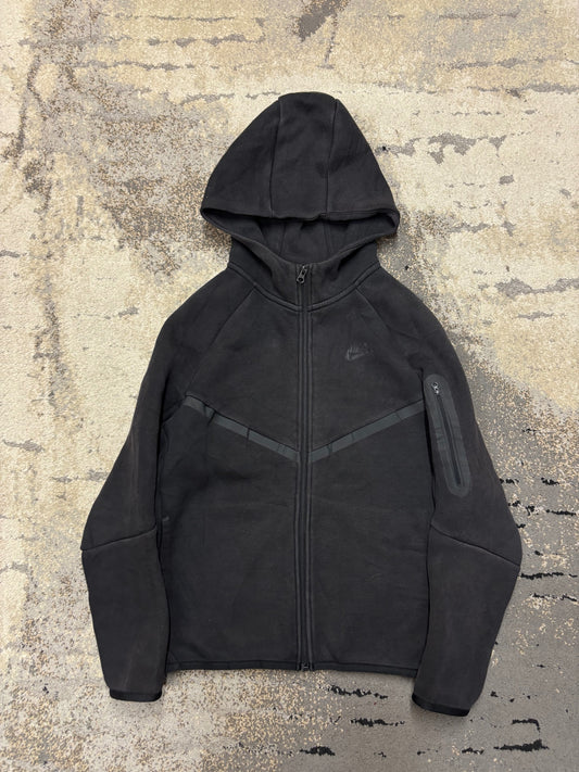 Bluza Nike Tech Fleece, dziecięce w bardzo dobrym stanie rozmiar 158 cm / 13 lat, widok z przodu