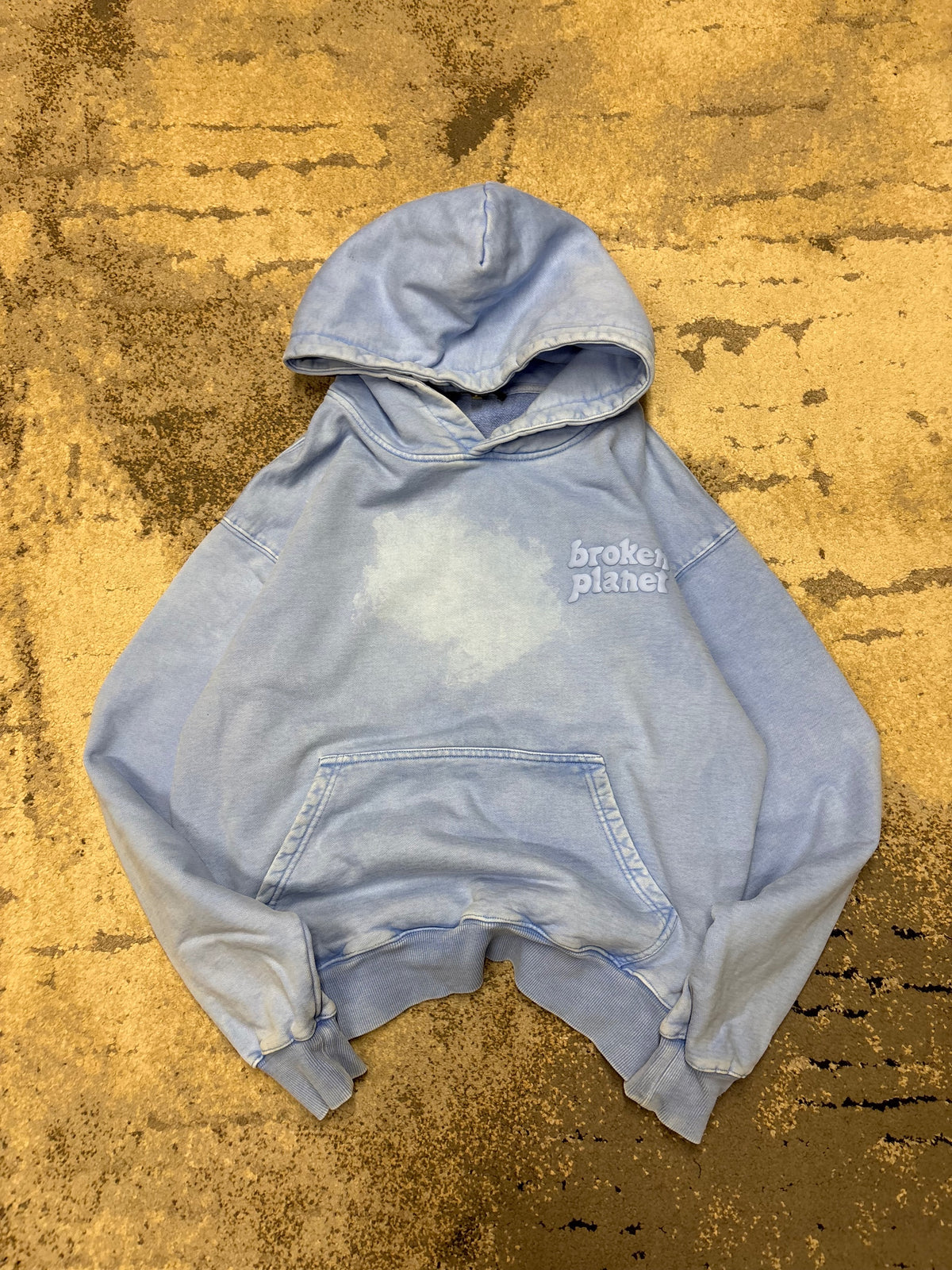 Bluza Broken Planet, damskie w bardzo dobrym stanie rozmiar S, widok z góry