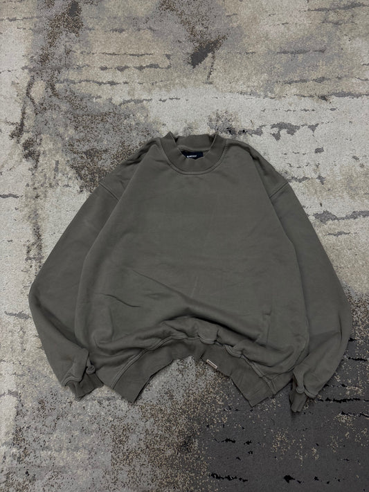 Bluza Represent crewneck, damskie w bardzo dobrym stanie rozmiar L, widok z przodu