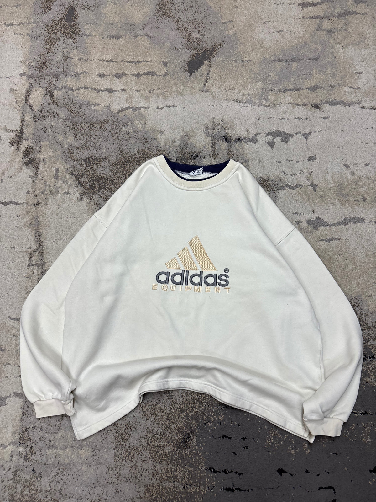 Bluza Adidas Equipment Vintage retro y2k crewneck, męskie w bardzo dobrym stanie rozmiar XXL, widok z przodu