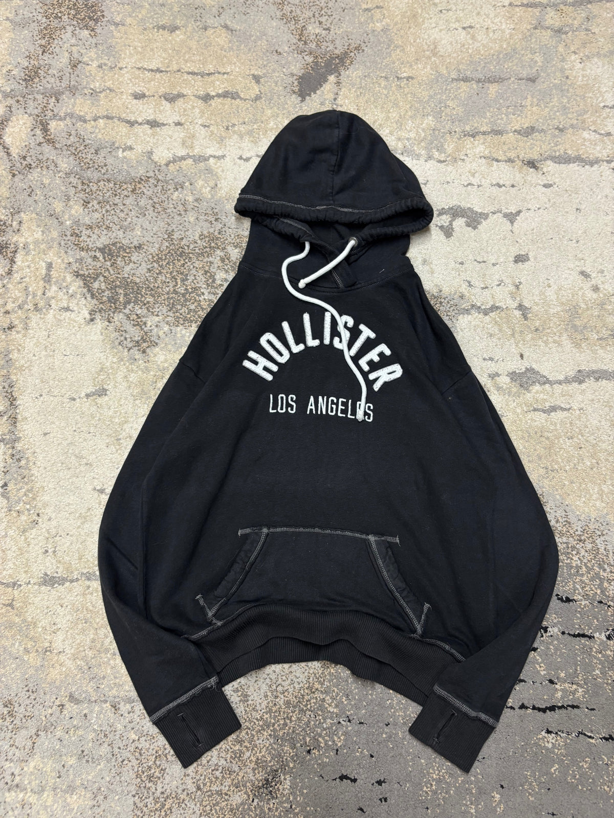 Bluza Hollister hoodie, damskie w bardzo dobrym stanie rozmiar M, widok z przodu