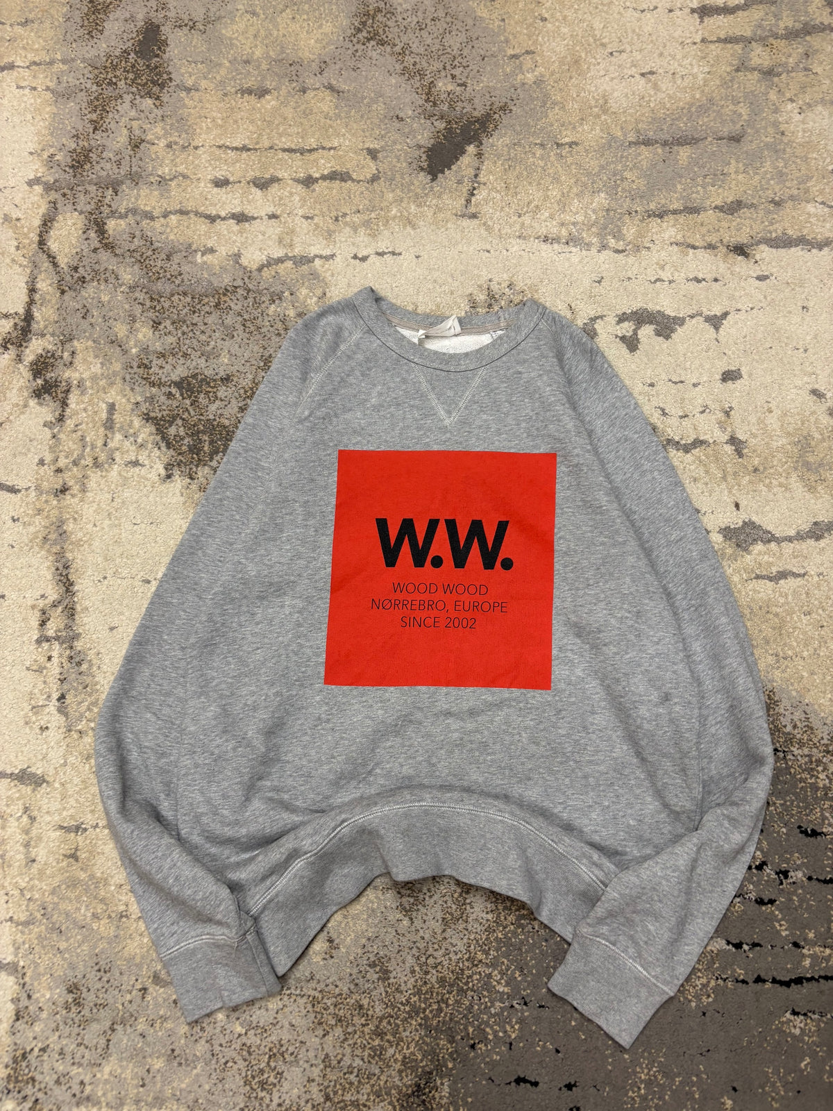 Bluza Wood Wood crewneck, męskie w bardzo dobrym stanie rozmiar L, widok z przodu