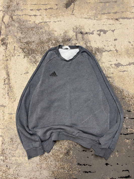 Bluza Adidas crewneck, damskie w bardzo dobrym stanie rozmiar L, detal