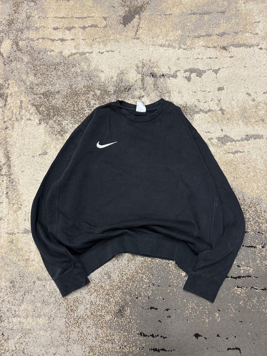 Bluza Nike crewneck, damskie w dobrym stanie rozmiar M, widok z przodu