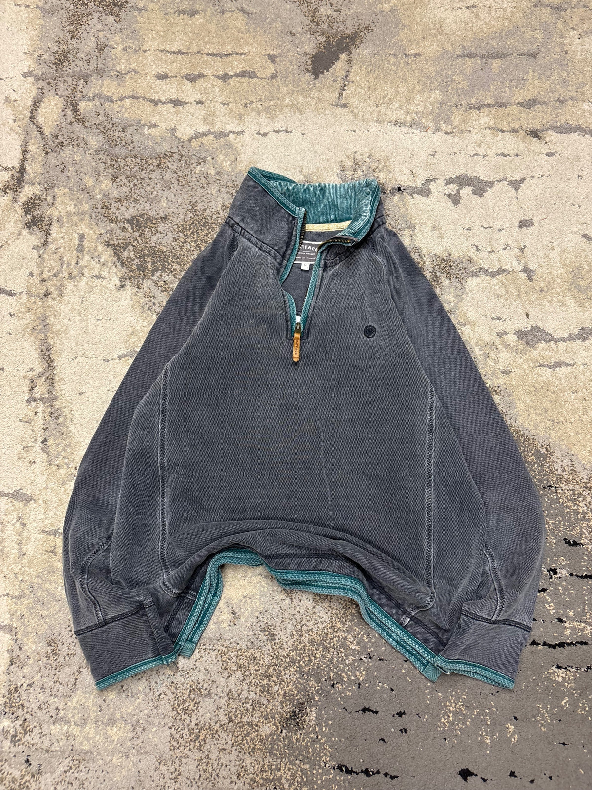 FatFace Bluza Fat Face vintage retro y2k, damskie w bardzo dobrym stanie rozmiar M, widok z przodu