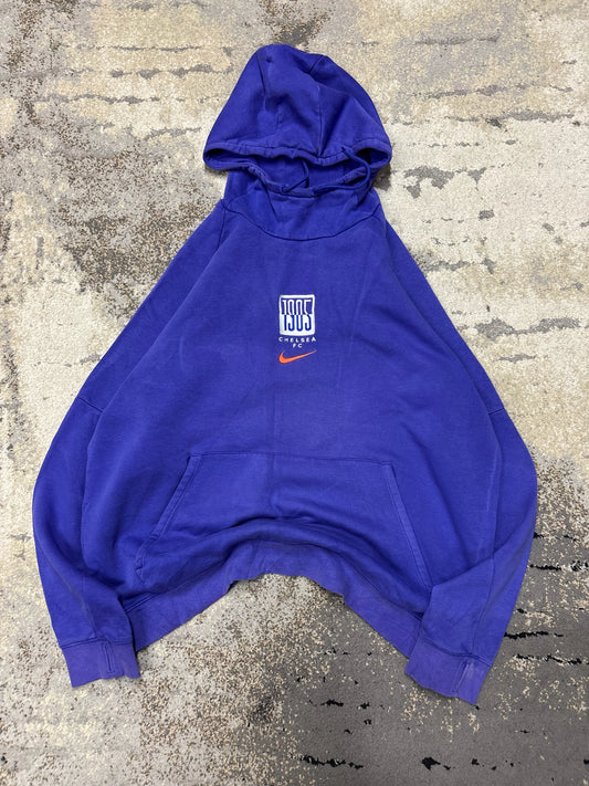 Bluza Nike hoodie, damskie w dobrym stanie rozmiar XL, widok z przodu