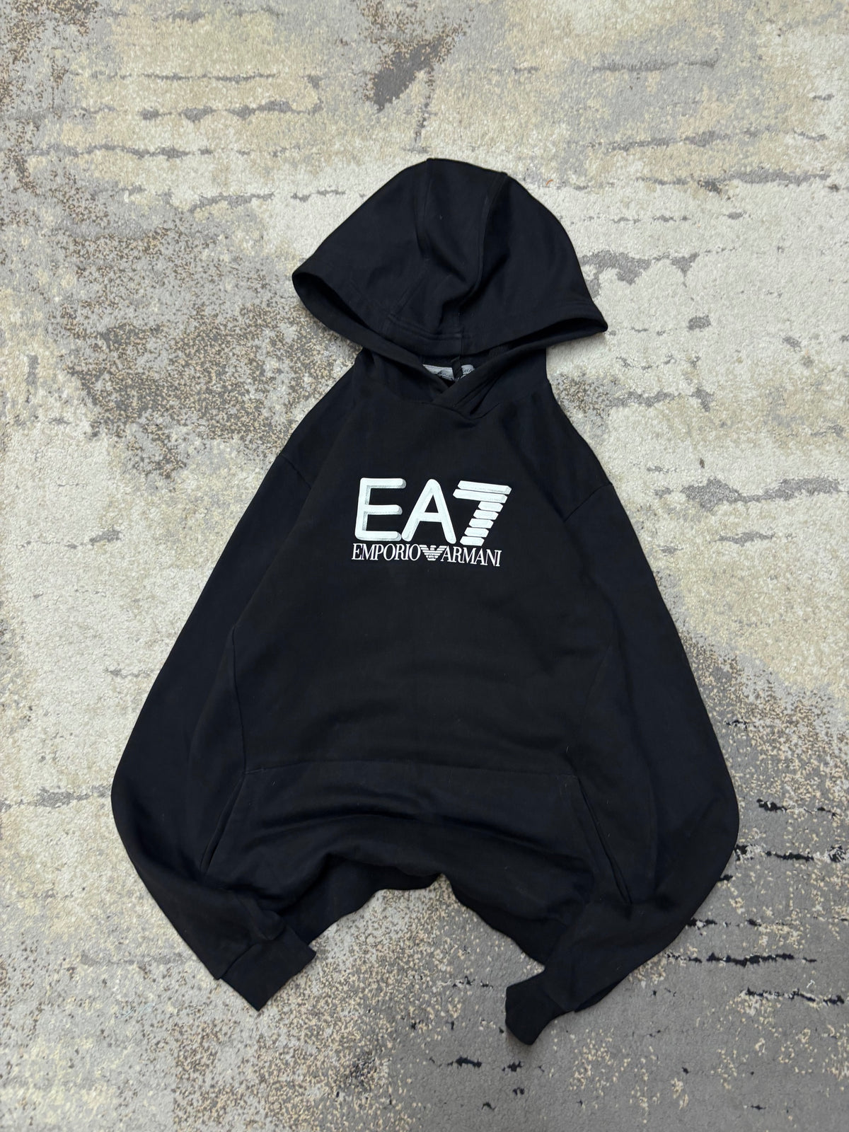 Bluza Emporio Armani hoodie, dziecięce w bardzo dobrym stanie rozmiar 164 cm / 14 lat, widok z przodu