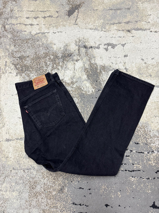 Levi's Jeasny LEVI’S, męskie w bardzo dobrym stanie rozmiar L, detal