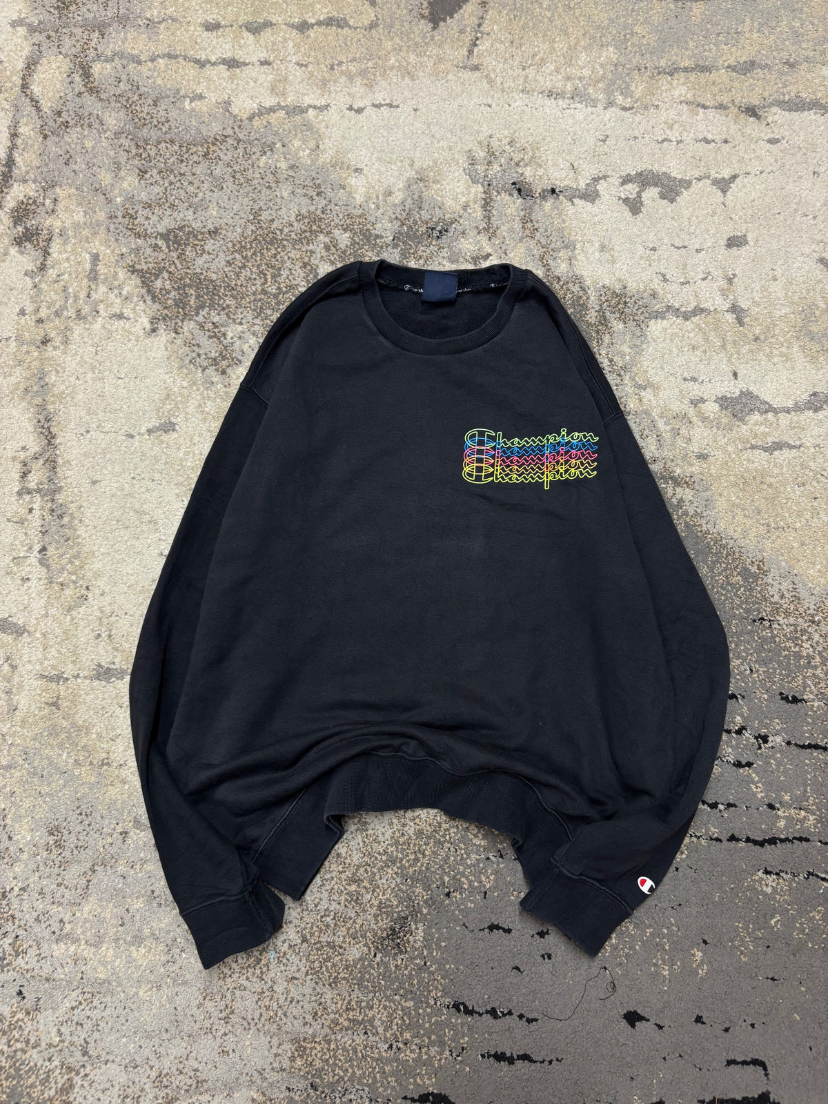 Bluza Champion crewneck, męskie w bardzo dobrym stanie rozmiar M, widok z przodu