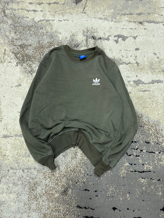 Bluza Adidas crewneck, damskie w bardzo dobrym stanie rozmiar S, widok z przodu