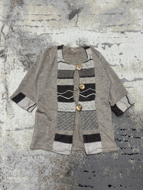Japan Style Sweterek vintage retro y2k, damskie w bardzo dobrym stanie rozmiar M, widok z przodu