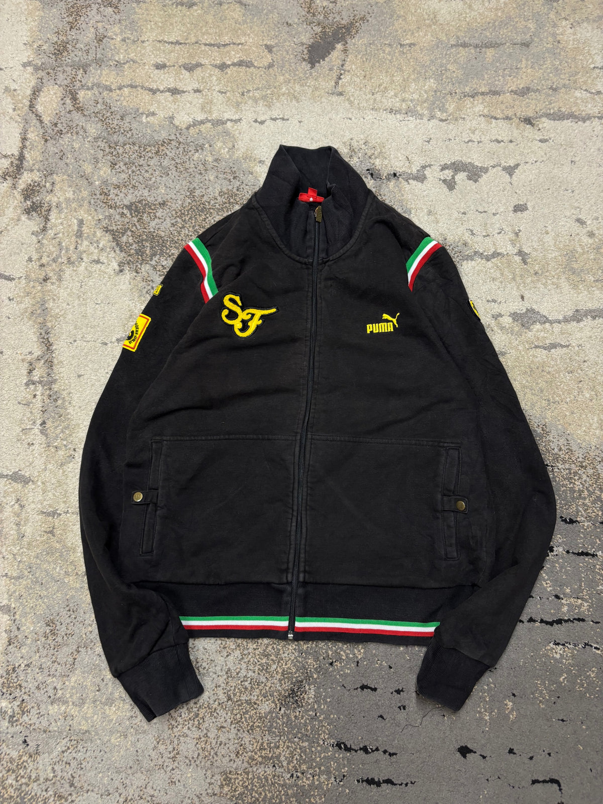 Bluza Puma xFerrari Vintage retro y2k, damskie w bardzo dobrym stanie rozmiar L, widok z przodu