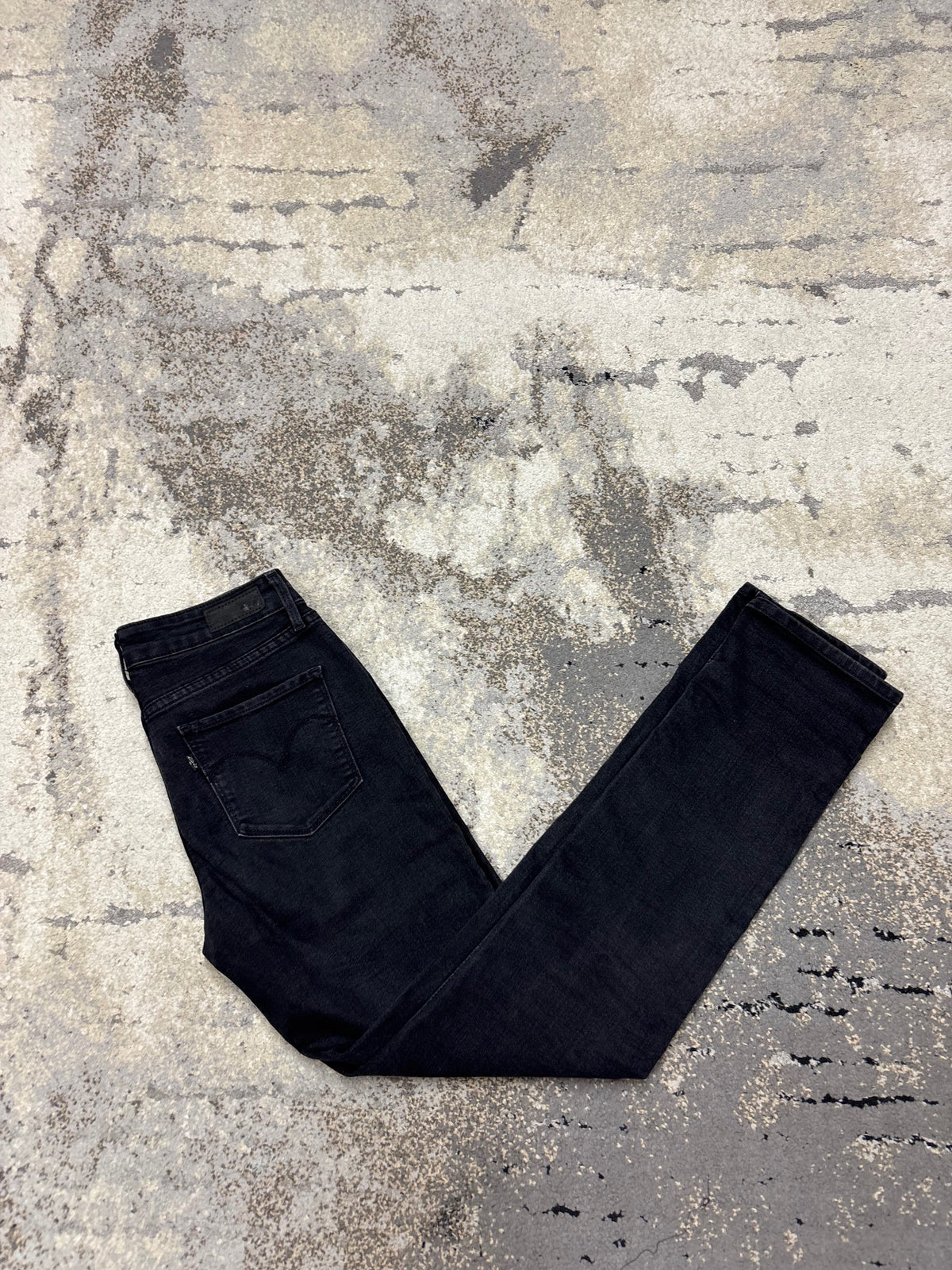 Levi's Jeasny LEVI’S, damskie w bardzo dobrym stanie rozmiar S, detal